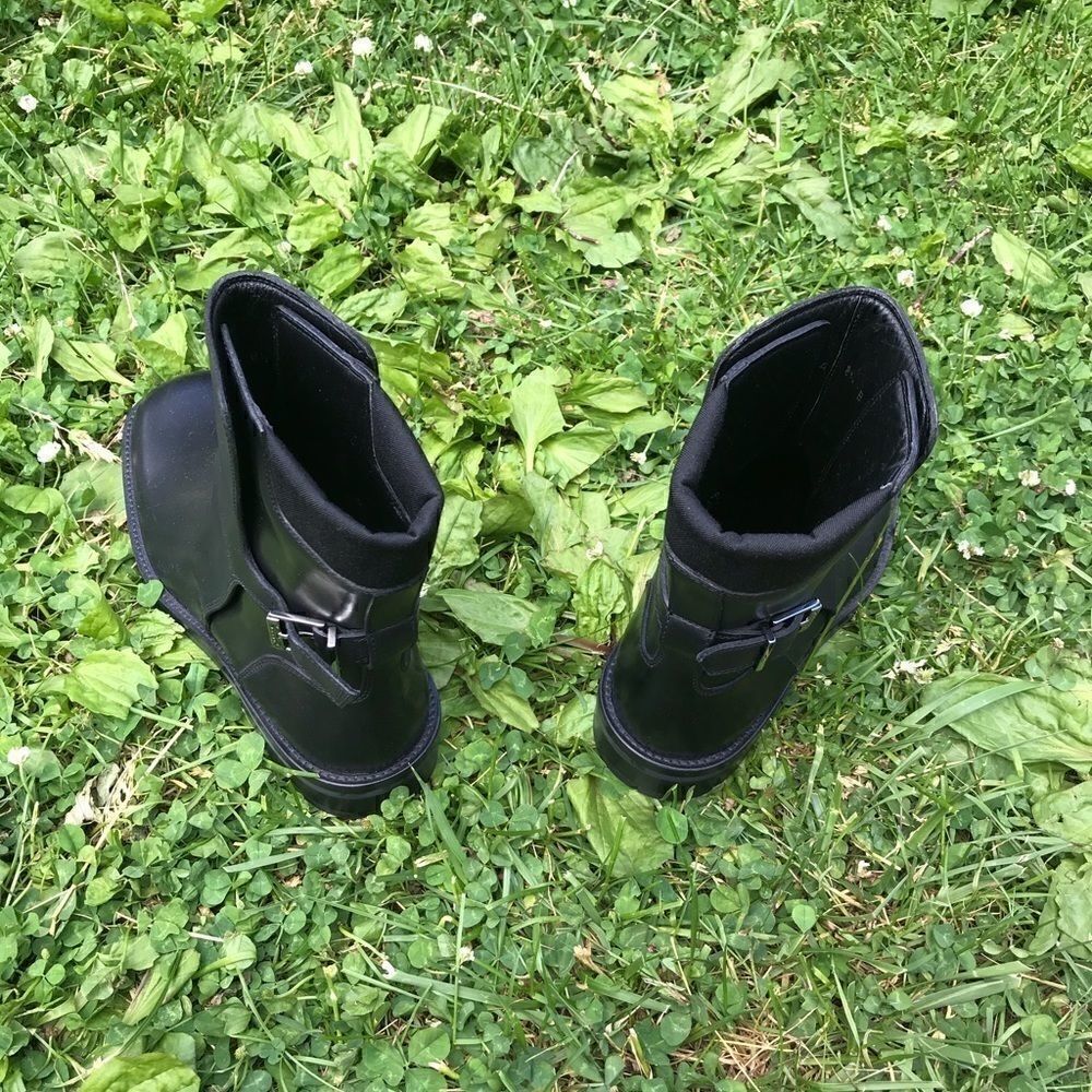 NEW authentic Gucci boots size 8 1/2 - Picture 4 of 14